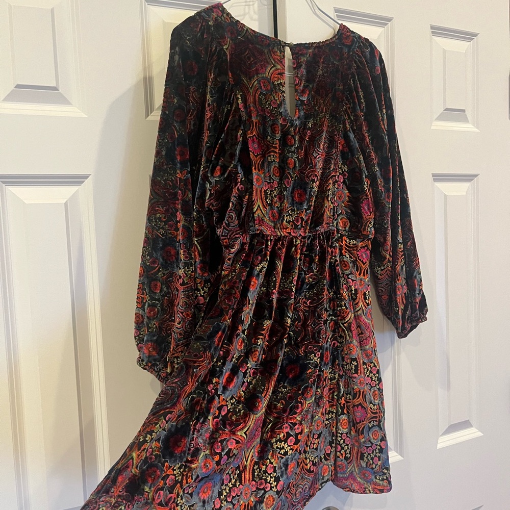 Mona Burnout Velvet Mini Dress - Picture 11 of 16